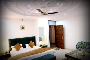 Baba Sundaram Hotel